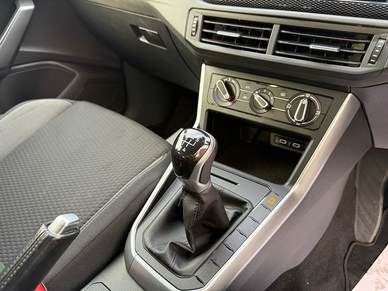 Volkswagen Polo 1.0 TSI Life Hatchback 5dr Petrol Manual Euro 6 (s/s) (95 ps) - U2502