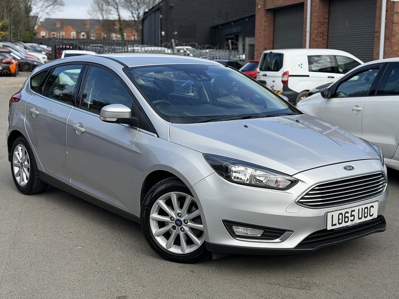 Ford Focus T EcoBoost Titanium - U2504