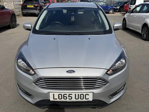 Ford Focus T EcoBoost Titanium - U2504