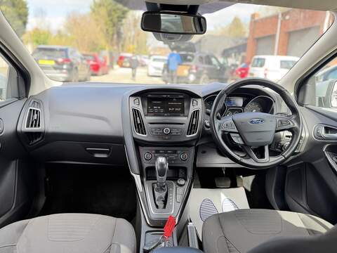 Ford Focus T EcoBoost Titanium - U2504