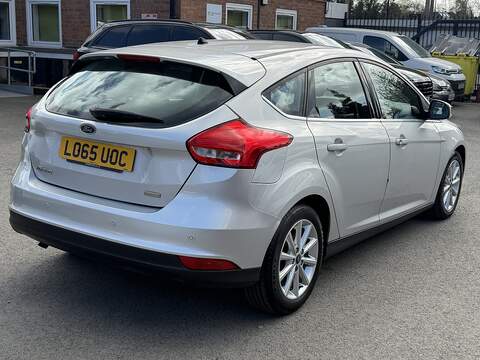 Ford Focus T EcoBoost Titanium - U2504