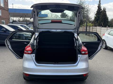 Ford Focus T EcoBoost Titanium - U2504