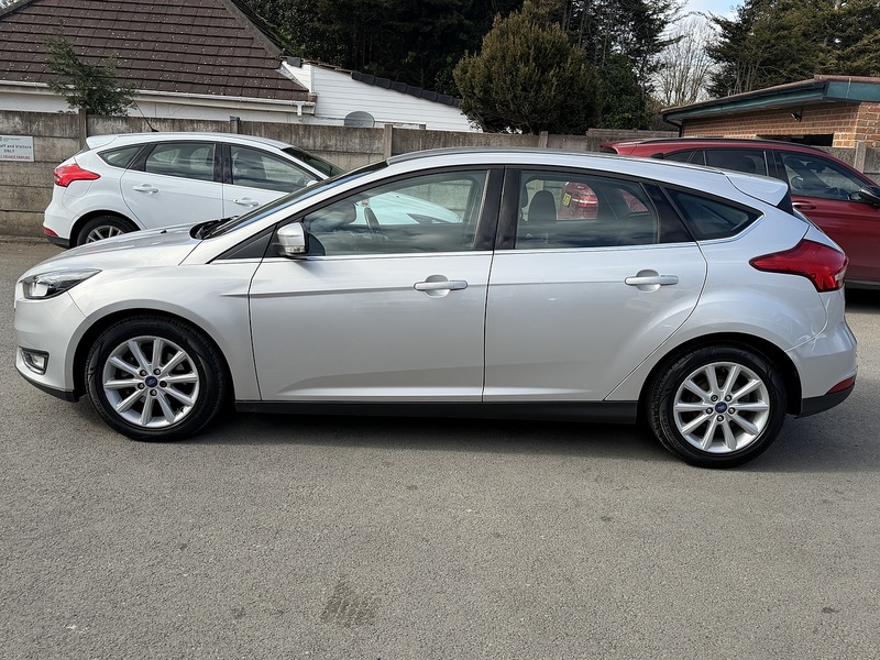 Ford Focus T EcoBoost Titanium - U2504