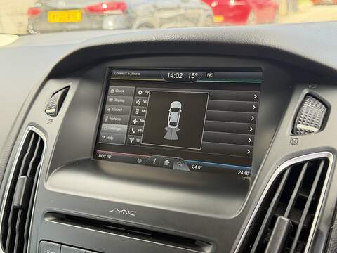 Ford Focus T EcoBoost Titanium - U2504