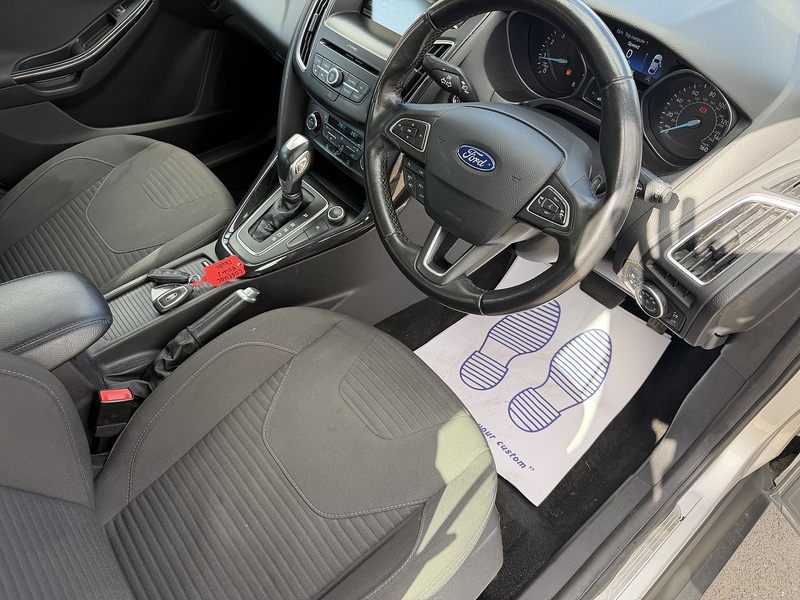 Ford Focus T EcoBoost Titanium - U2504