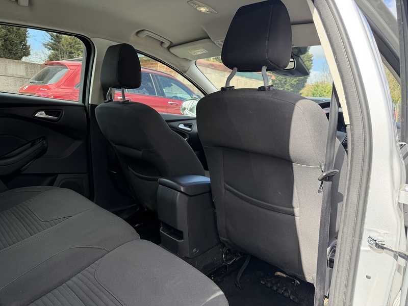 Ford Focus T EcoBoost Titanium - U2504