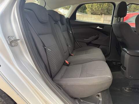 Ford Focus T EcoBoost Titanium - U2504