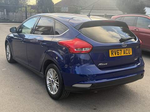 Ford Focus 1.0T EcoBoost Zetec Edition Hatchback 5dr Petrol Auto Euro 6 (s/s) (125 ps) - U2505
