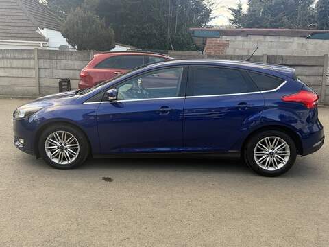 Ford Focus 1.0T EcoBoost Zetec Edition Hatchback 5dr Petrol Auto Euro 6 (s/s) (125 ps) - U2505
