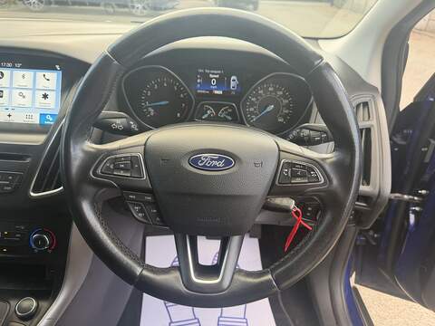 Ford Focus 1.0T EcoBoost Zetec Edition Hatchback 5dr Petrol Auto Euro 6 (s/s) (125 ps) - U2505