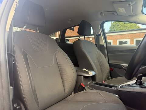 Ford Focus 1.0T EcoBoost Zetec Edition Hatchback 5dr Petrol Auto Euro 6 (s/s) (125 ps) - U2505