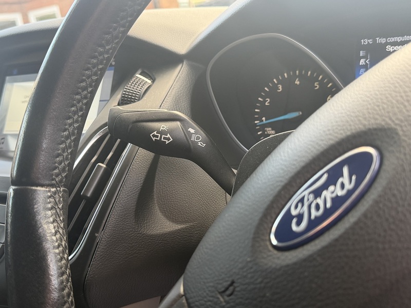 Ford Focus 1.0T EcoBoost Zetec Edition Hatchback 5dr Petrol Auto Euro 6 (s/s) (125 ps) - U2505
