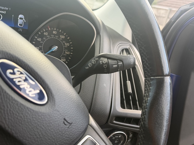 Ford Focus 1.0T EcoBoost Zetec Edition Hatchback 5dr Petrol Auto Euro 6 (s/s) (125 ps) - U2505
