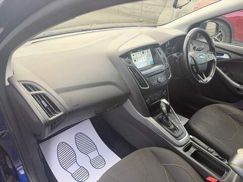 Ford Focus 1.0T EcoBoost Zetec Edition Hatchback 5dr Petrol Auto Euro 6 (s/s) (125 ps) - U2505