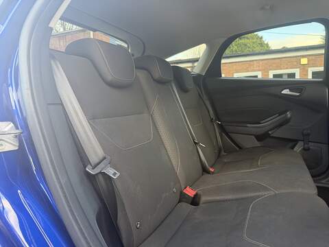 Ford Focus 1.0T EcoBoost Zetec Edition Hatchback 5dr Petrol Auto Euro 6 (s/s) (125 ps) - U2505