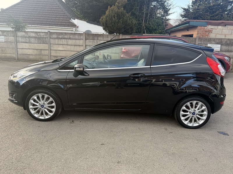 Ford Fiesta 1.0T EcoBoost Titanium X Hatchback 3dr Petrol Powershift Euro 6 (100 ps) - U2506