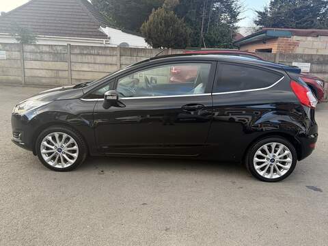 Ford Fiesta 1.0T EcoBoost Titanium X Hatchback 3dr Petrol Powershift Euro 6 (100 ps) - U2506