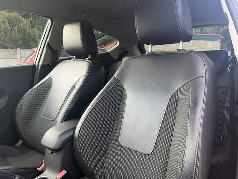 Ford Fiesta 1.0T EcoBoost Titanium X Hatchback 3dr Petrol Powershift Euro 6 (100 ps) - U2506