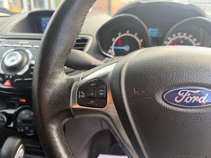 Ford Fiesta 1.0T EcoBoost Titanium X Hatchback 3dr Petrol Powershift Euro 6 (100 ps) - U2506