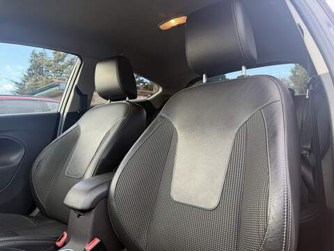 Ford Fiesta 1.0T EcoBoost Titanium X Hatchback 3dr Petrol Powershift Euro 6 (100 ps) - U2506