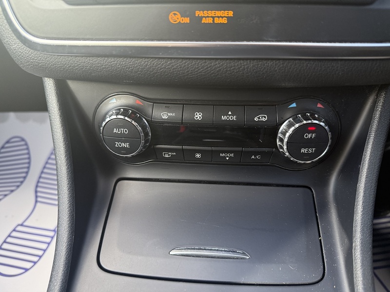 Mercedes-Benz CLA 2.1 CLA220 CDI AMG Sport Coupe 4dr Diesel 7G-DCT Euro 6 (s/s) (177 ps) - U2510