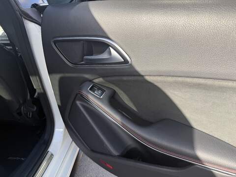 Mercedes-Benz CLA 2.1 CLA220 CDI AMG Sport Coupe 4dr Diesel 7G-DCT Euro 6 (s/s) (177 ps) - U2510