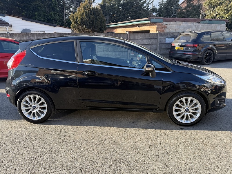 Ford Fiesta 1.0T EcoBoost Titanium X Hatchback 3dr Petrol Powershift Euro 6 (100 ps) - U2511