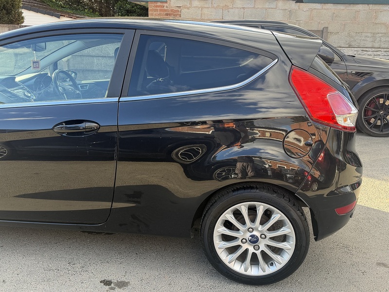 Ford Fiesta 1.0T EcoBoost Titanium X Hatchback 3dr Petrol Powershift Euro 6 (100 ps) - U2511