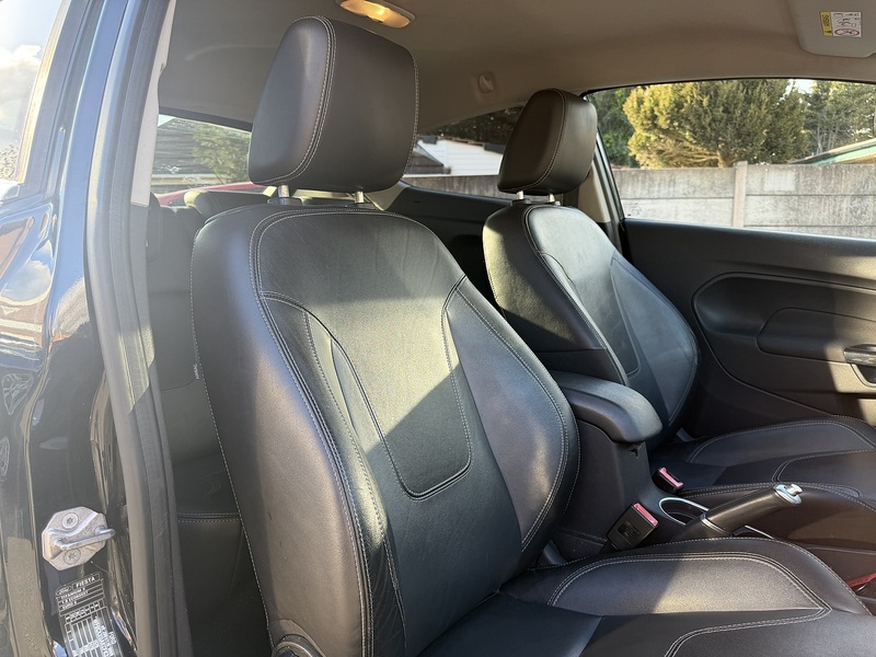 Ford Fiesta 1.0T EcoBoost Titanium X Hatchback 3dr Petrol Powershift Euro 6 (100 ps) - U2511