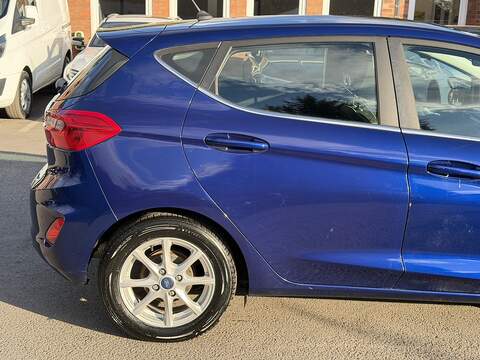 Ford Fiesta 1.0T EcoBoost Zetec Hatchback 5dr Petrol Auto Euro 6 (s/s) (100 ps) - U2513