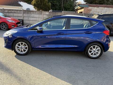 Ford Fiesta 1.0T EcoBoost Zetec Hatchback 5dr Petrol Auto Euro 6 (s/s) (100 ps) - U2513
