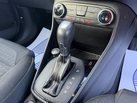 Ford Fiesta 1.0T EcoBoost Zetec Hatchback 5dr Petrol Auto Euro 6 (s/s) (100 ps) - U2513
