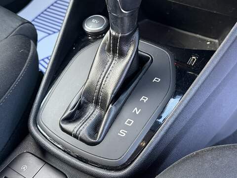 Ford Fiesta 1.0T EcoBoost Zetec Hatchback 5dr Petrol Auto Euro 6 (s/s) (100 ps) - U2513