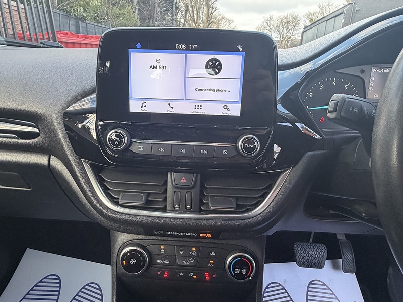 Ford Fiesta 1.0T EcoBoost Zetec Hatchback 5dr Petrol Auto Euro 6 (s/s) (100 ps) - U2513