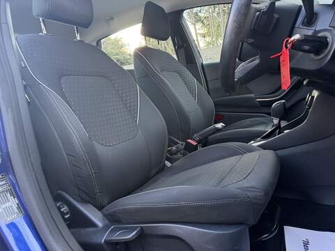 Ford Fiesta 1.0T EcoBoost Zetec Hatchback 5dr Petrol Auto Euro 6 (s/s) (100 ps) - U2513