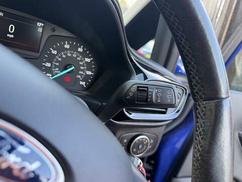 Ford Fiesta 1.0T EcoBoost Zetec Hatchback 5dr Petrol Auto Euro 6 (s/s) (100 ps) - U2513