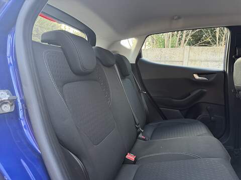 Ford Fiesta 1.0T EcoBoost Zetec Hatchback 5dr Petrol Auto Euro 6 (s/s) (100 ps) - U2513
