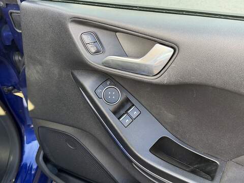 Ford Fiesta 1.0T EcoBoost Zetec Hatchback 5dr Petrol Auto Euro 6 (s/s) (100 ps) - U2513