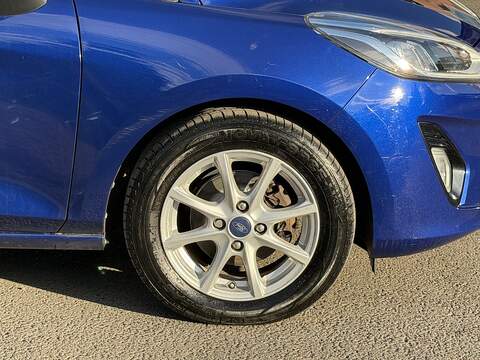 Ford Fiesta 1.0T EcoBoost Zetec Hatchback 5dr Petrol Auto Euro 6 (s/s) (100 ps) - U2513