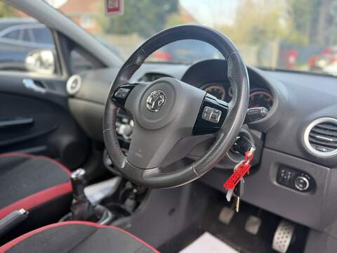 Vauxhall Corsa 1.4 16V SRi Hatchback 5dr Petrol Manual Wide Ratio Euro 5 (100 ps) - U2517
