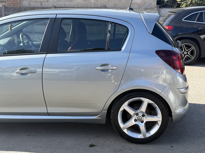 Vauxhall Corsa 1.4 16V SRi Hatchback 5dr Petrol Manual Wide Ratio Euro 5 (100 ps) - U2517