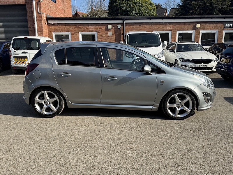 Vauxhall Corsa 1.4 16V SRi Hatchback 5dr Petrol Manual Wide Ratio Euro 5 (100 ps) - U2517