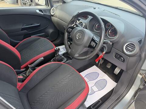 Vauxhall Corsa 1.4 16V SRi Hatchback 5dr Petrol Manual Wide Ratio Euro 5 (100 ps) - U2517