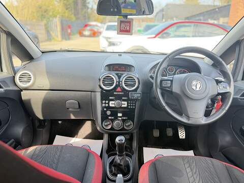 Vauxhall Corsa 1.4 16V SRi Hatchback 5dr Petrol Manual Wide Ratio Euro 5 (100 ps) - U2517
