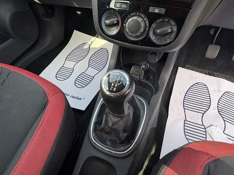 Vauxhall Corsa 1.4 16V SRi Hatchback 5dr Petrol Manual Wide Ratio Euro 5 (100 ps) - U2517