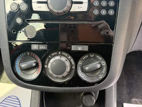 Vauxhall Corsa 1.4 16V SRi Hatchback 5dr Petrol Manual Wide Ratio Euro 5 (100 ps) - U2517