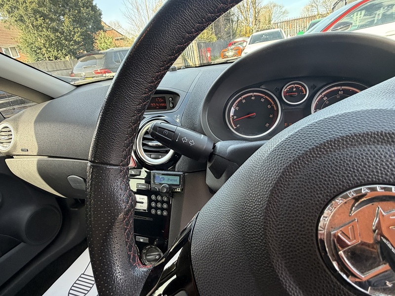 Vauxhall Corsa 1.4 16V SRi Hatchback 5dr Petrol Manual Wide Ratio Euro 5 (100 ps) - U2517