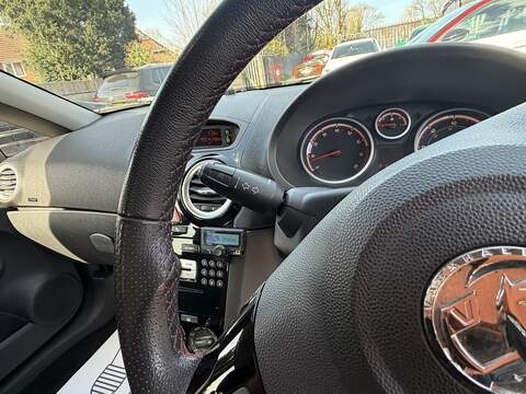 Vauxhall Corsa 1.4 16V SRi Hatchback 5dr Petrol Manual Wide Ratio Euro 5 (100 ps) - U2517