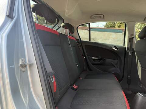 Vauxhall Corsa 1.4 16V SRi Hatchback 5dr Petrol Manual Wide Ratio Euro 5 (100 ps) - U2517