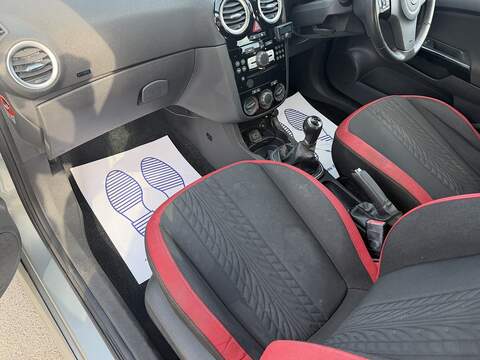 Vauxhall Corsa 1.4 16V SRi Hatchback 5dr Petrol Manual Wide Ratio Euro 5 (100 ps) - U2517